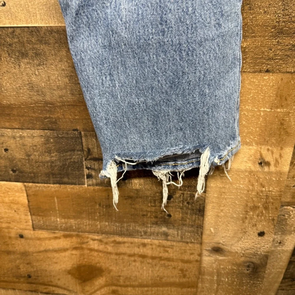 Levi's 94 Baggy Distressed Ripped Blue Denim Jeans Women's Size 23‎